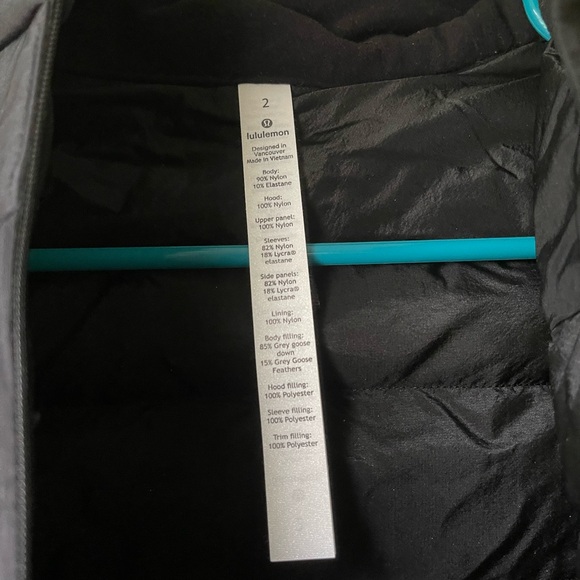 NWT Lululemon down for it all jacket black - Picture 16 of 16